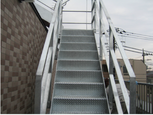 鉄骨階段　手摺